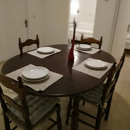 Alykes Family מלון דירות 3*
